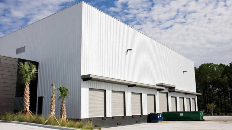 How to use steel buildings as distribution center